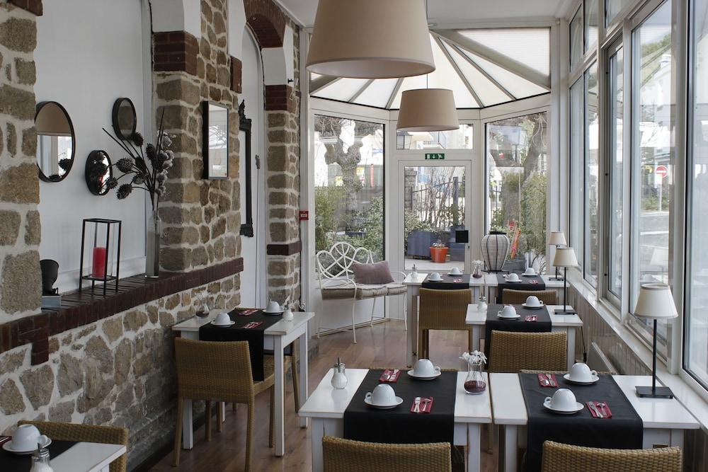 Hotel Le Saint Pierre, 3*